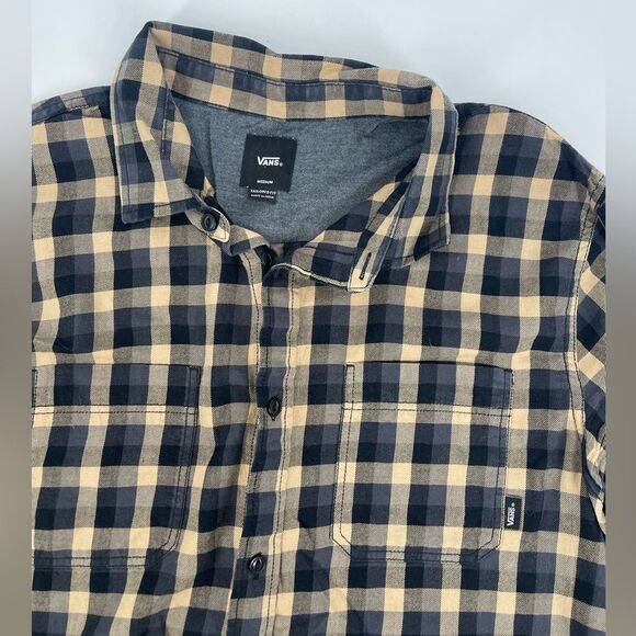 Men’s Vans button down - Picture 4 of 6